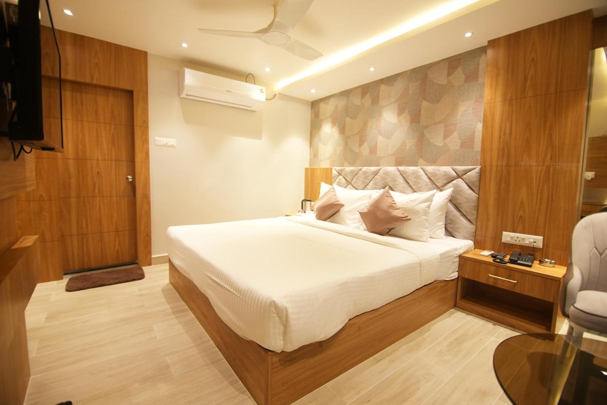 Hotel Dc Star Kolkata Exterior photo